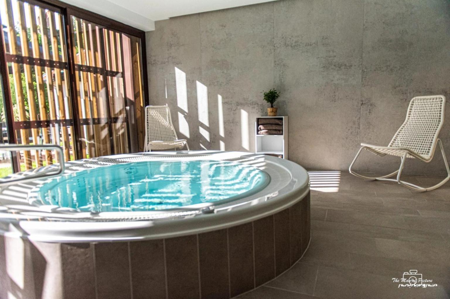 Logis Hotel Altitude Et Spa Pierre-Percée Exteriör bild
